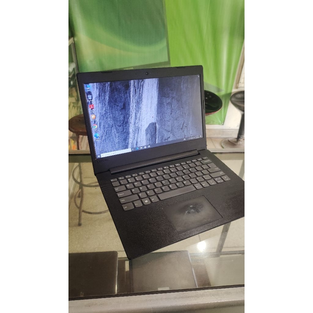 jual laptop Lenovo v145.         L02