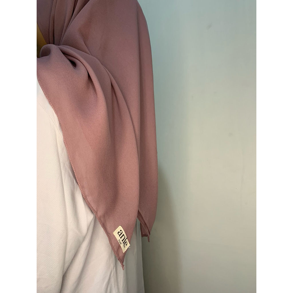 ANIE SQUARE– SALEM