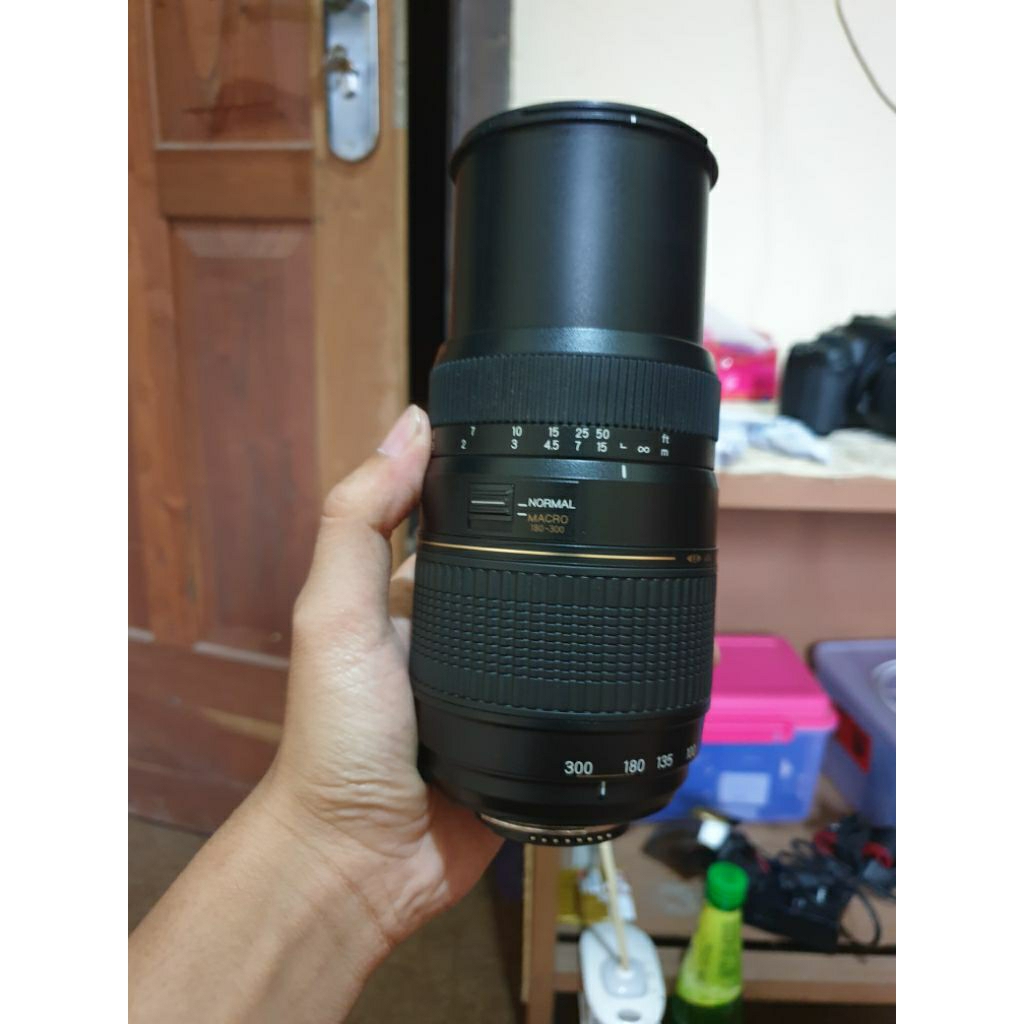 lensa tele tamron 70-300 mm for nikon