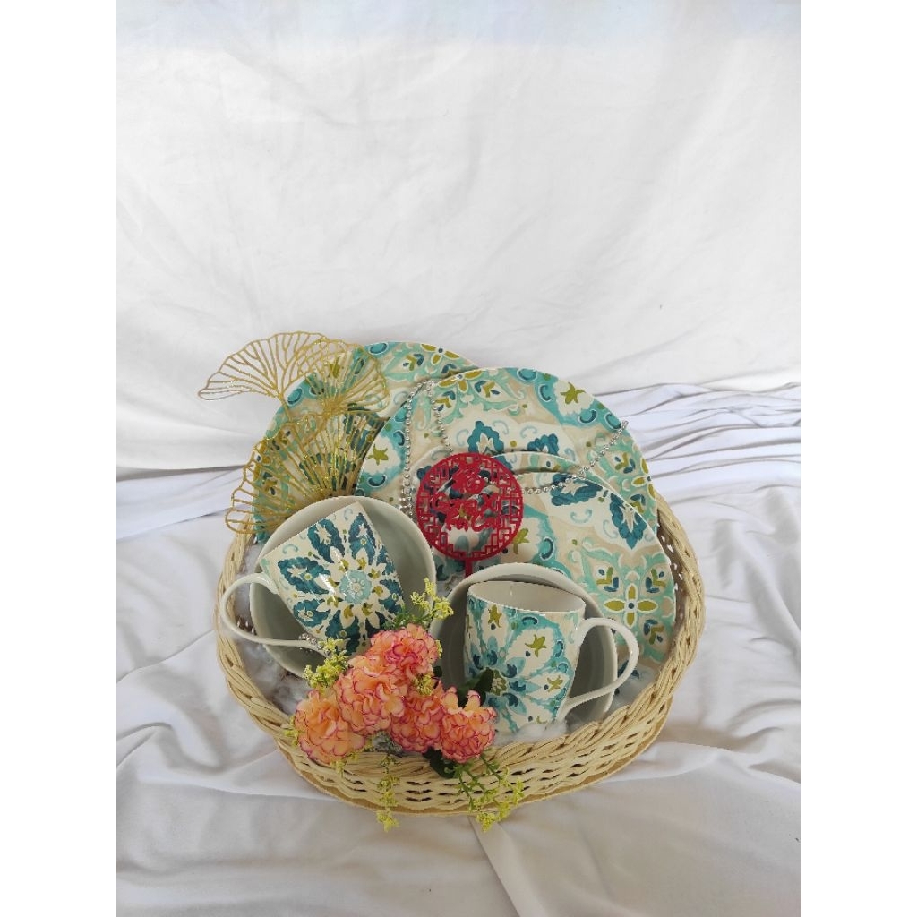 SET HAMPERS PIRING KERAMIK | PIRING CANTIK | SET HAMPERS NIKAHAN | SET HAMPERS ULTAH