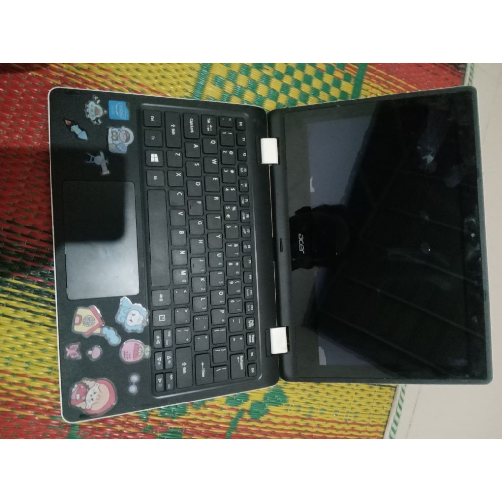 laptop/notebook acer aspire R3 series bekas