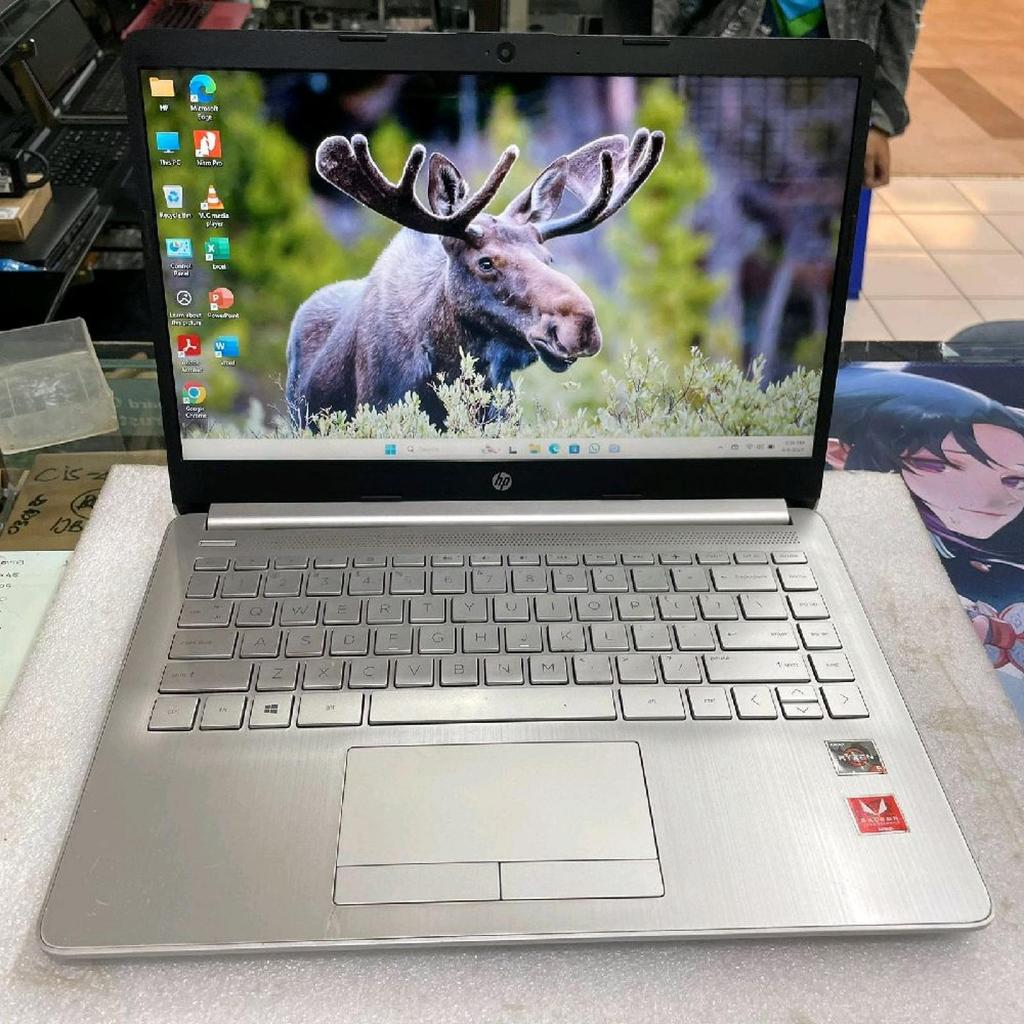 Hp Pavilion 14s-dk0077AU AMD Ryzen 5-3500U|8GB|512GB|14INCH