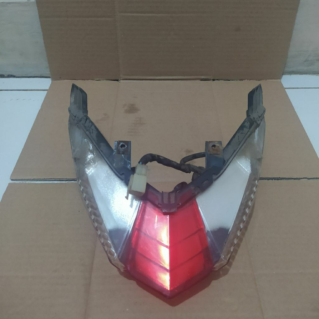 Stoplamp Lampu Belakang Set honda vario 125 / 150 LED Original