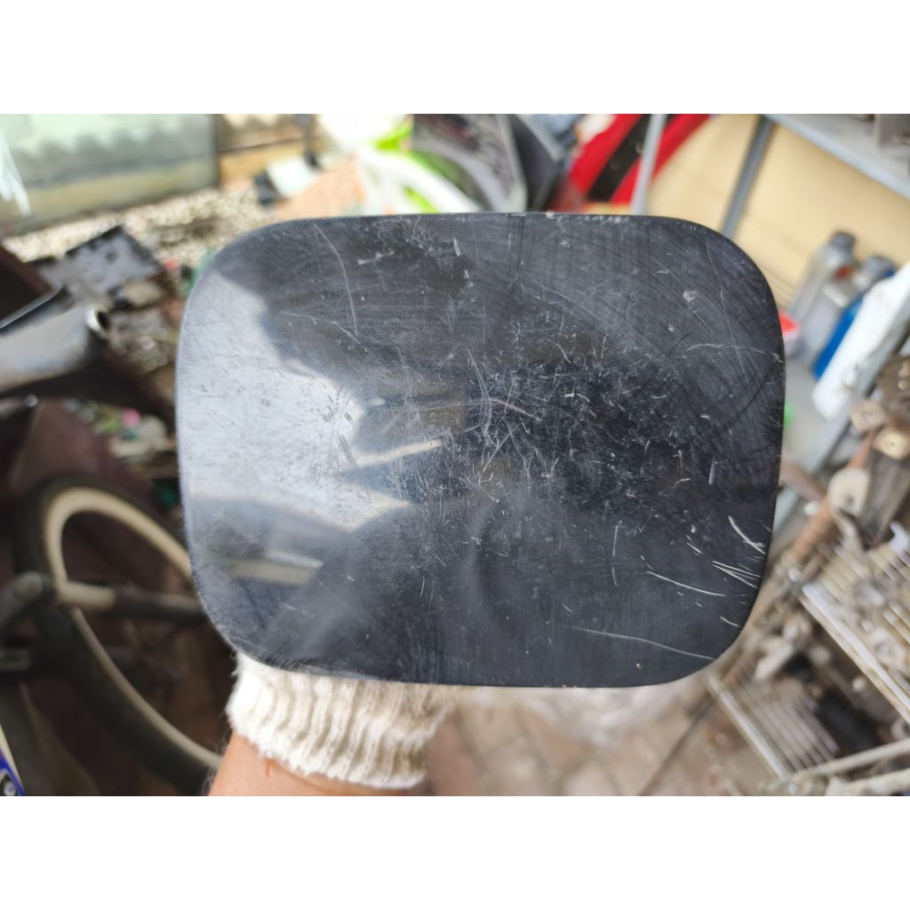 tutup bensin lancer cedia cs5