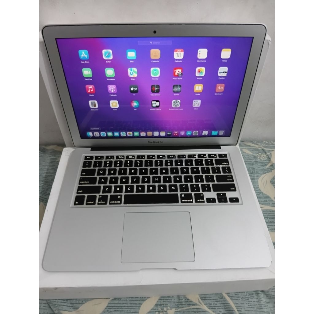 Macbook Pro 2017 13 Inch Like New Ibox