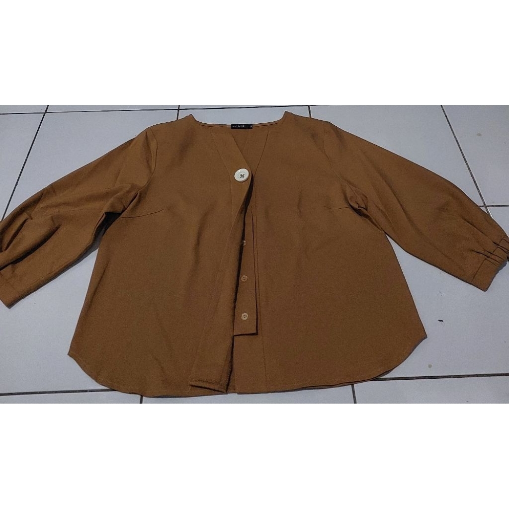 Preloved deenay baju deenay blouse deenay // Tunik// Blouse// Baju// Kemeja// GEULIS// MILANO// Yank