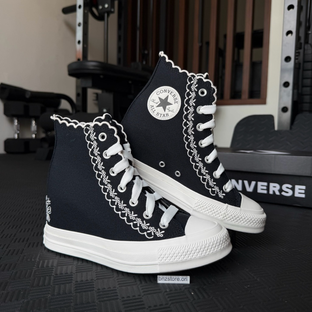 Sepatu Sneakers Wanita Converse CTAS Wedge Embroidered Black/White