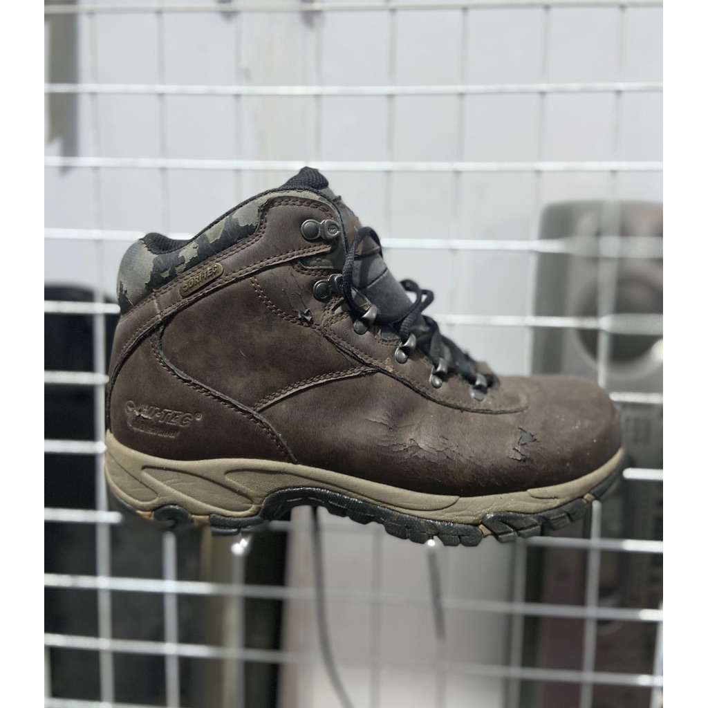 sepatu gunung hitec