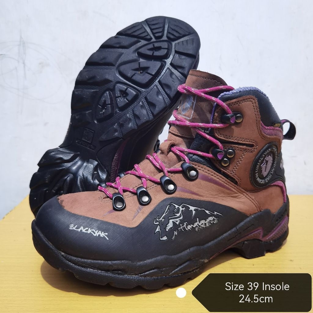 Sepatu Hiking BLACKYAK HIMALAYAN EXTREME GORE-TEX MID 39