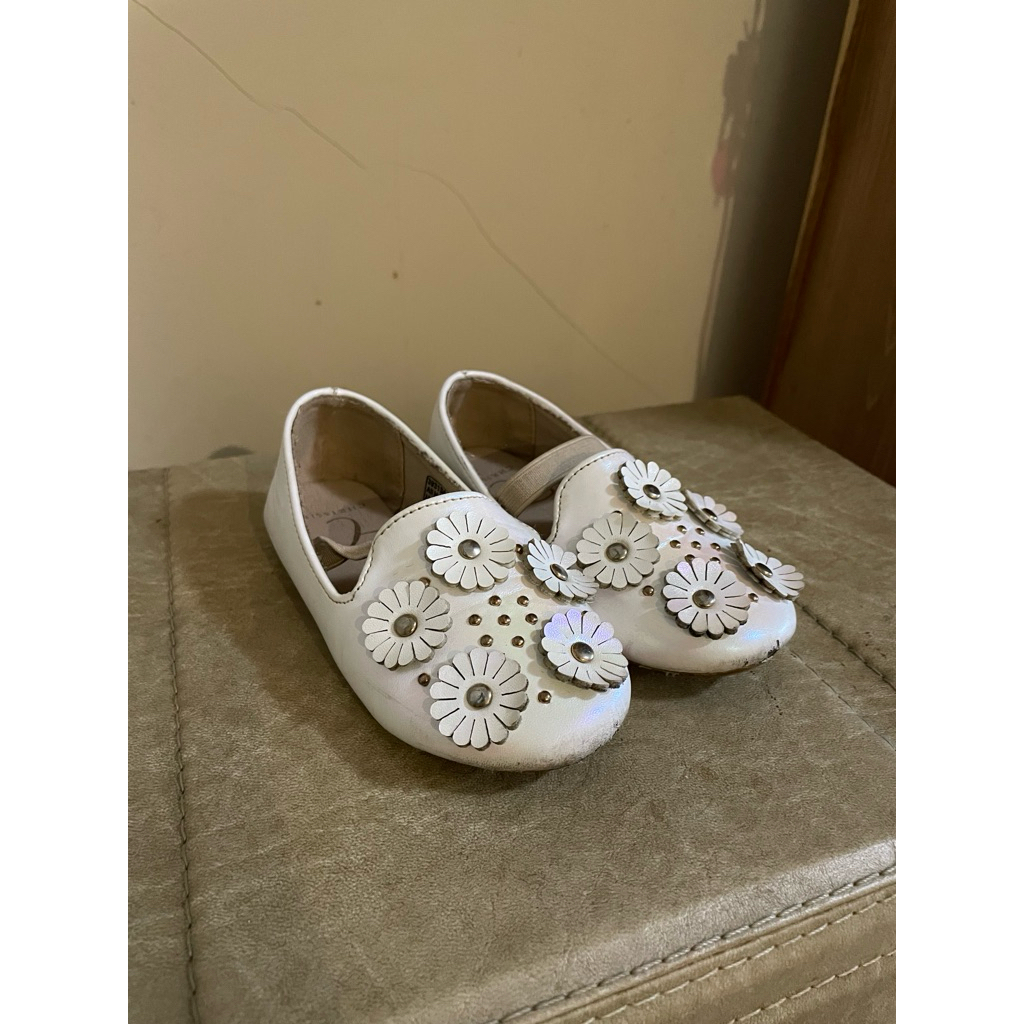 preloved sepatu anak sandal flatshoes nike kamaina chrissie original