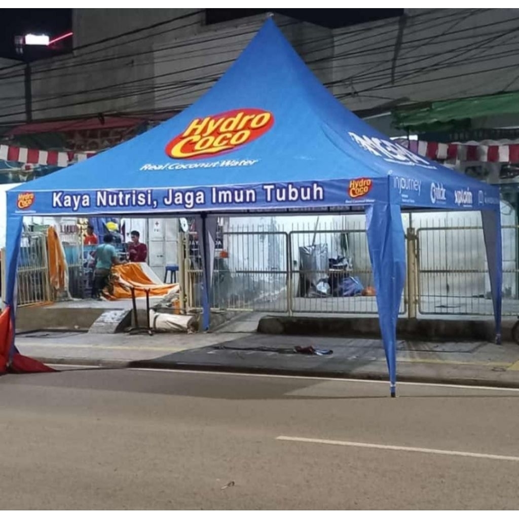 tenda kerucut, ukuran : 5x5  'Rangka besi hitam, Bahan 440 gsm