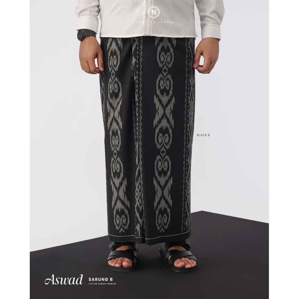SARUNG ASWAD B