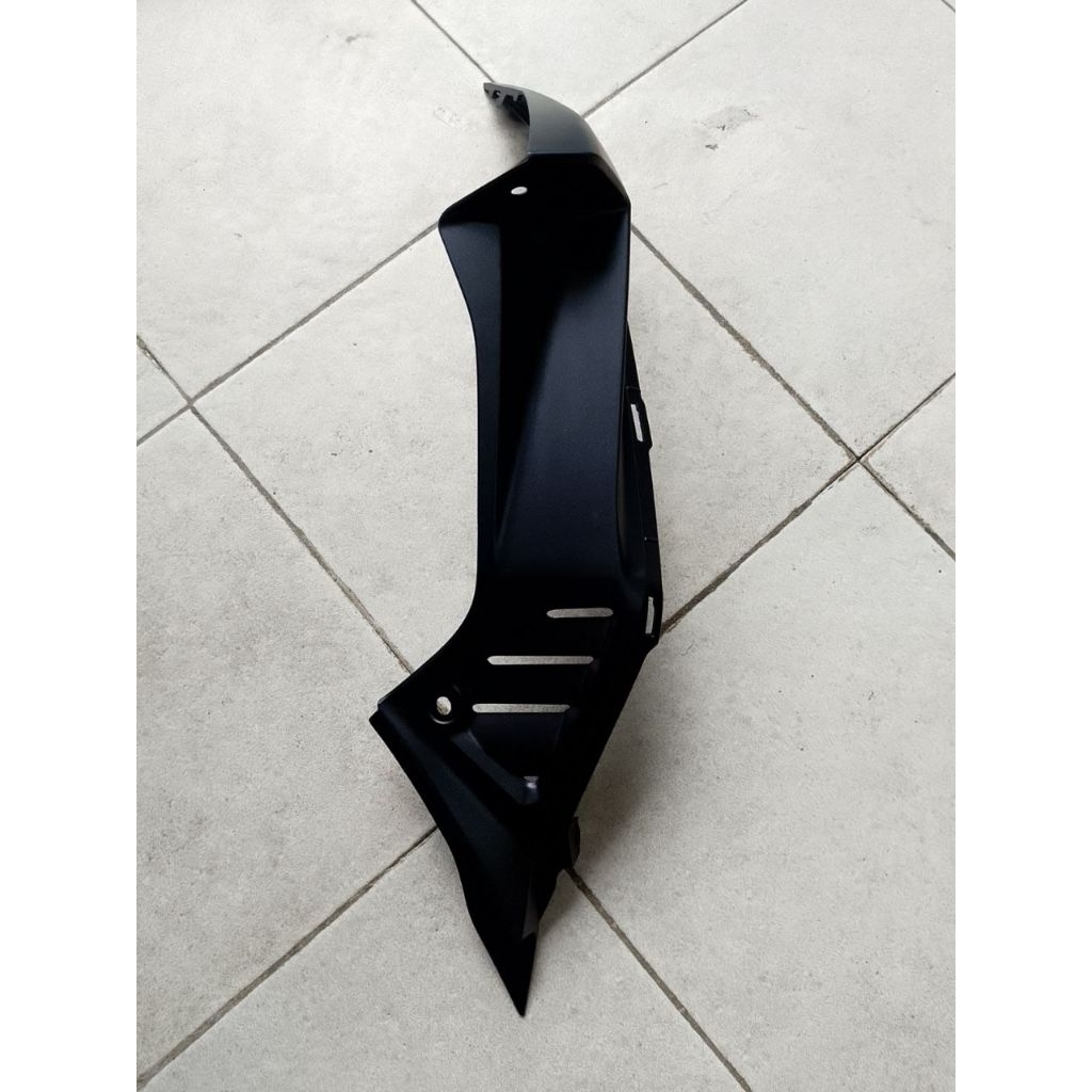 Cover R Fr Side CBR 250RR - Airscoop Kanan CBR 250RR - Cover Body Kasar Samping Depan CBR 250RR Orig