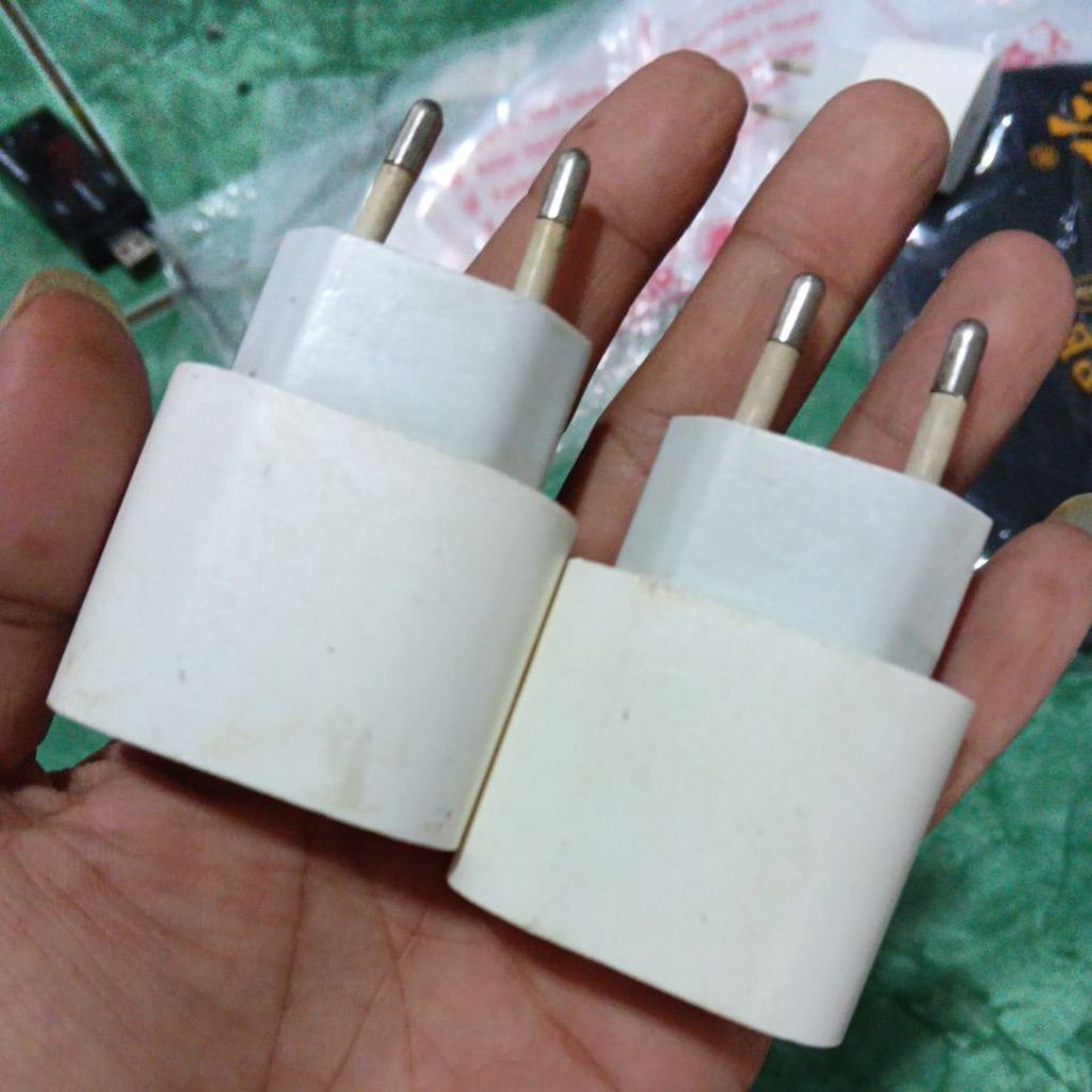 charger iPhone 18 Watt dan 20 Watt original ibox