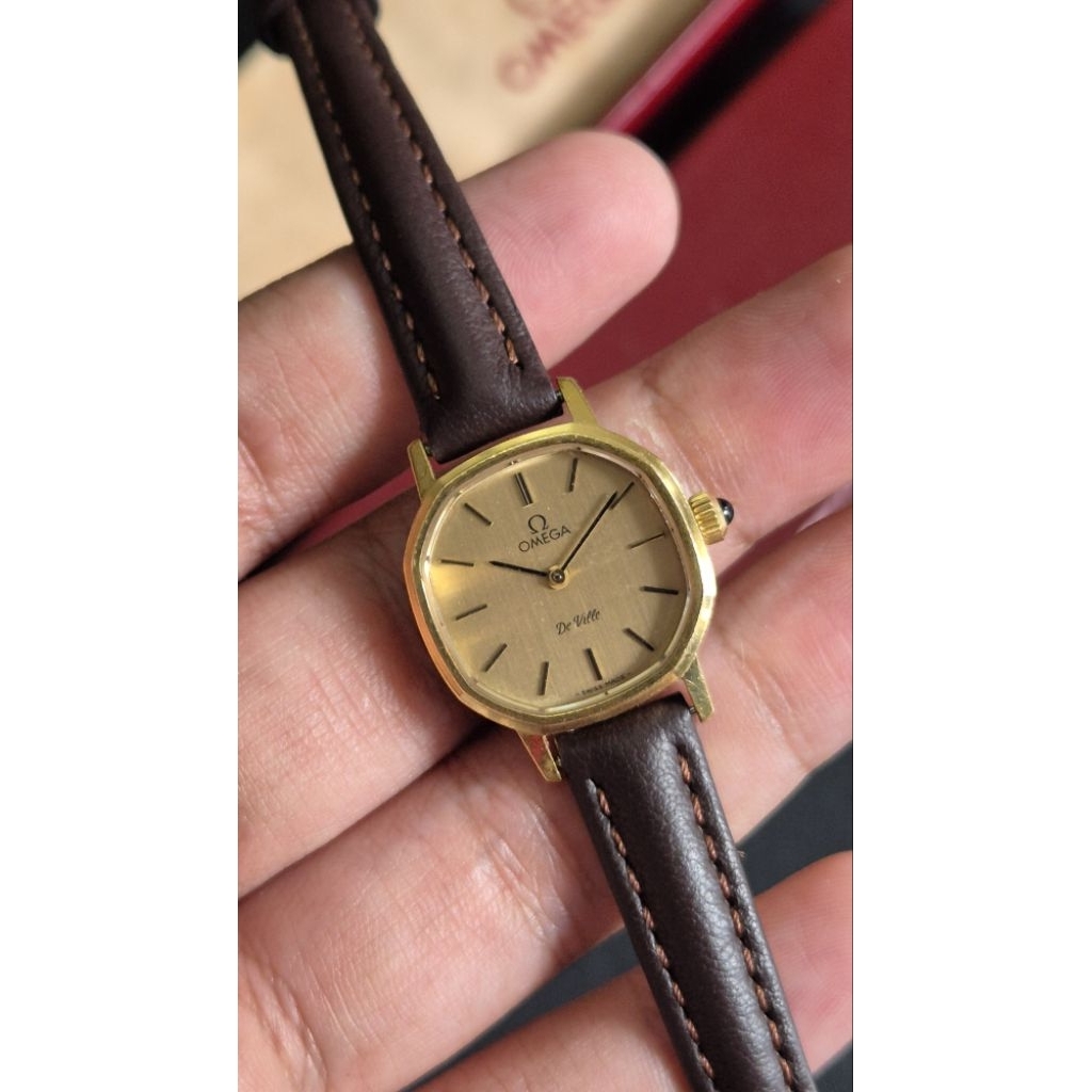 Omega De Ville Ladies Octagon