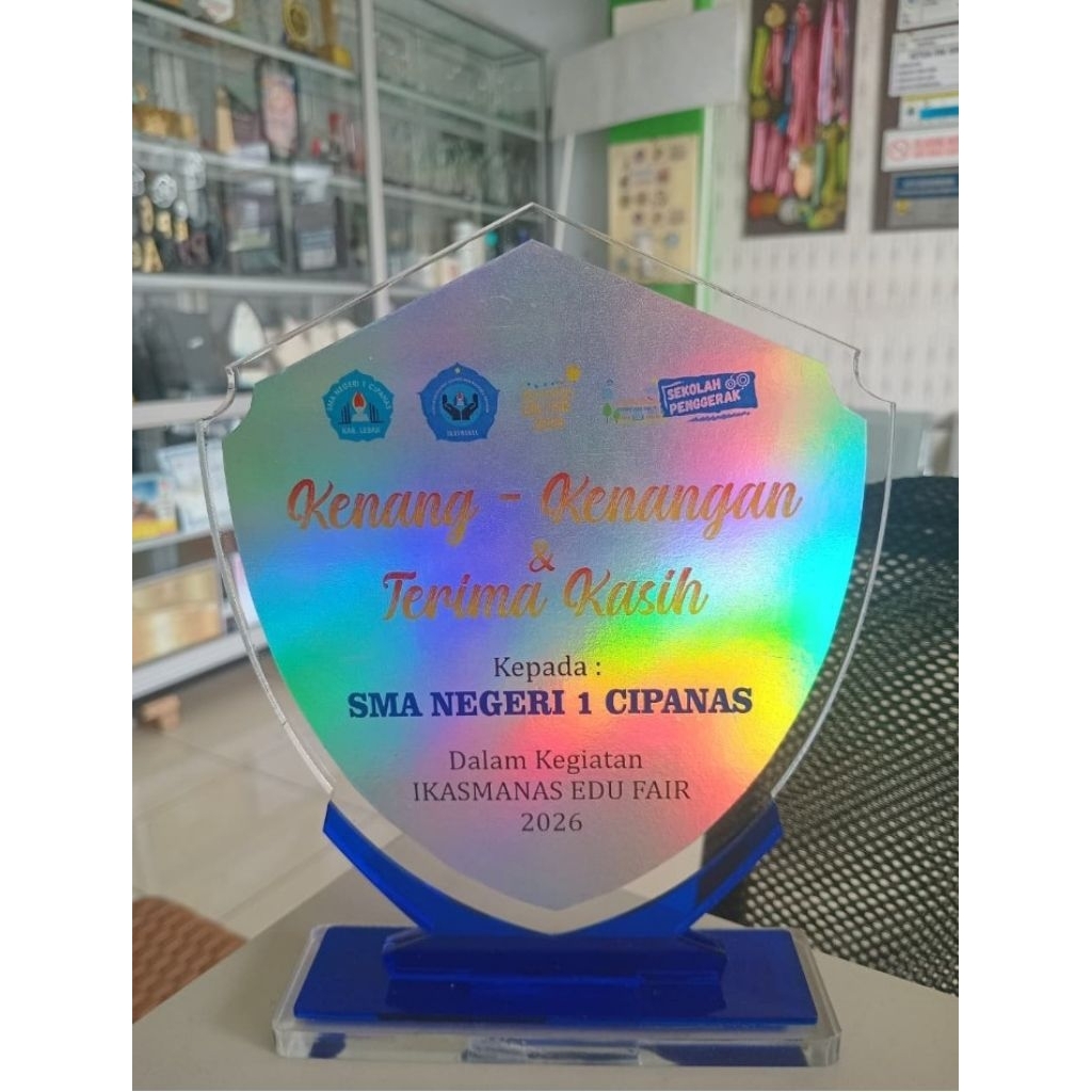 PLAKAT/TROPHY AKRILIK 5MM