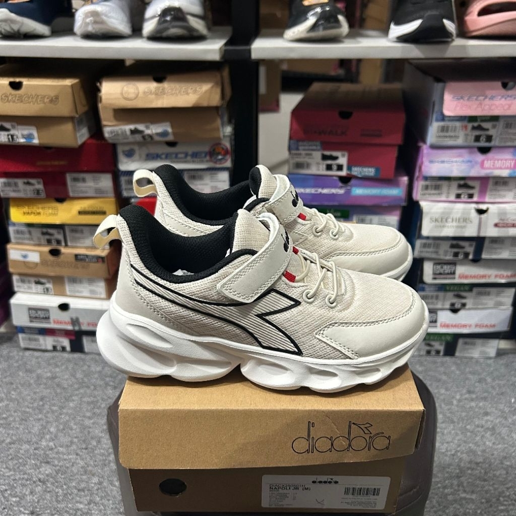 SEPATU WALKING WANITA KIDS DIADORA NAPOLI JR BEIGE