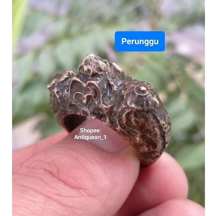 Cincin perunggu mahkota kuno sepuh temuan sungai 19