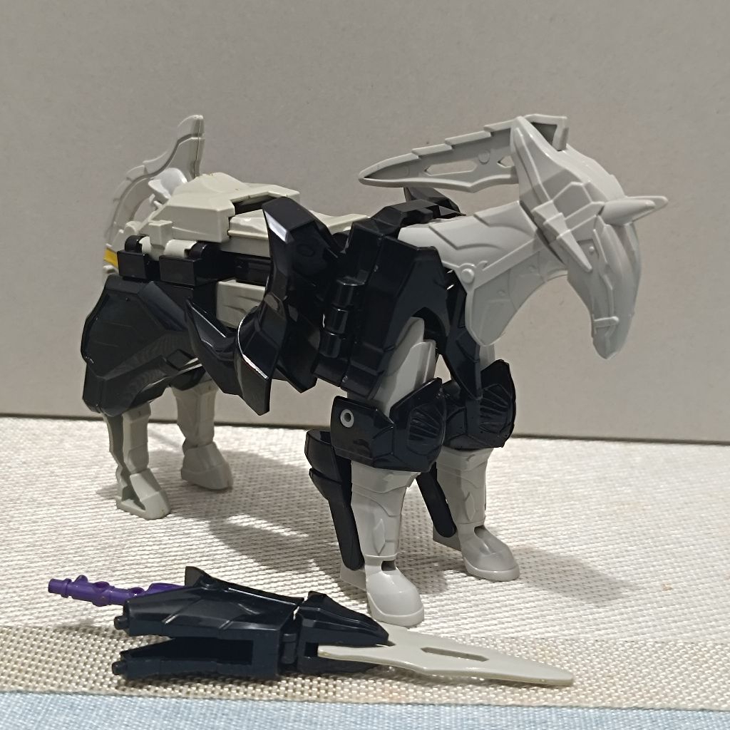 minipla mahou sentai Magiranger Dark magic horse Varikion Wolkaiser Catastros Centaurus Wolf Megazor