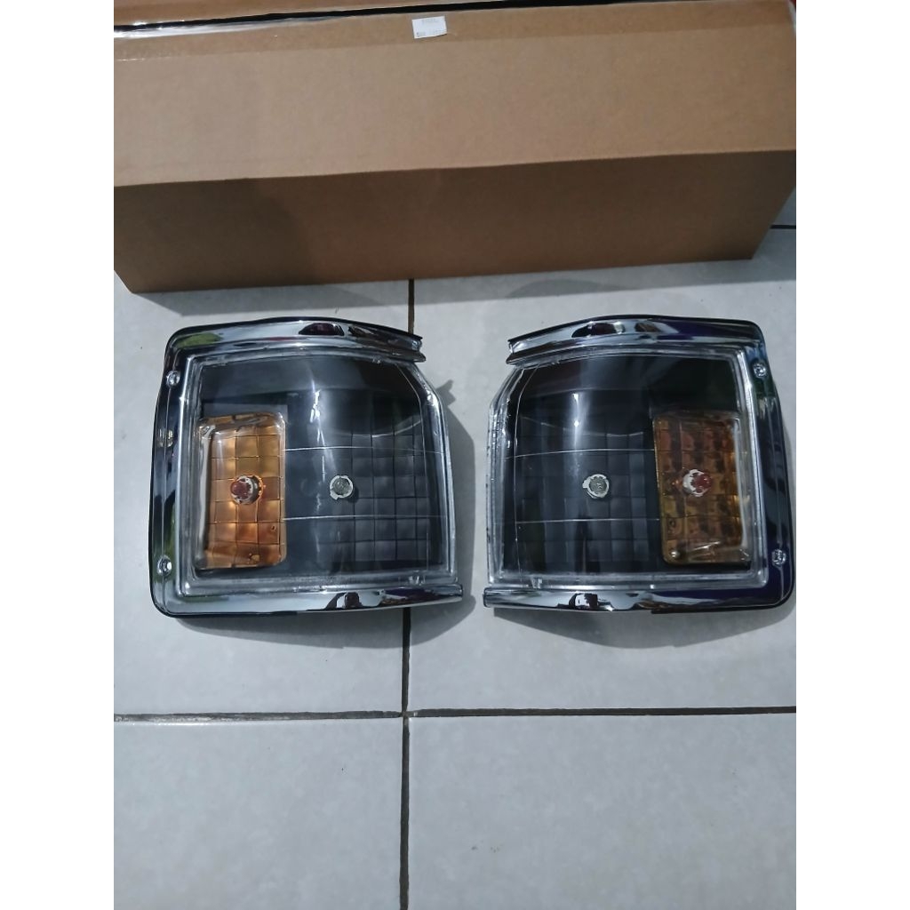 Lampu Sen Kijang Super Grand Black Smoke