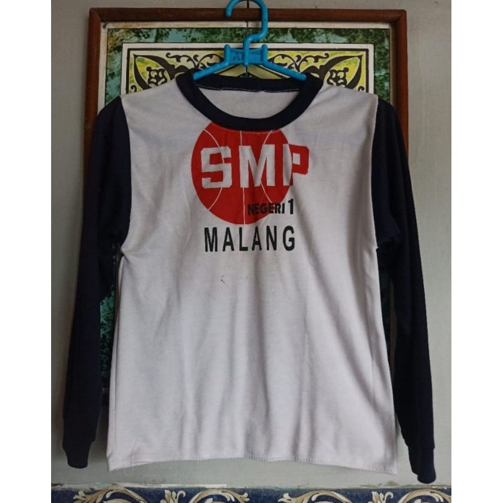 KD660 Kaos olahraga anak smp preloved