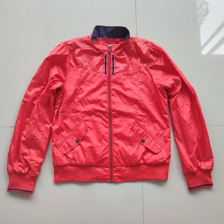 77. Jacket Outdoor Olahraga Fila Size setara L Woman - Pakaian Gunung Lapangan Running Casual