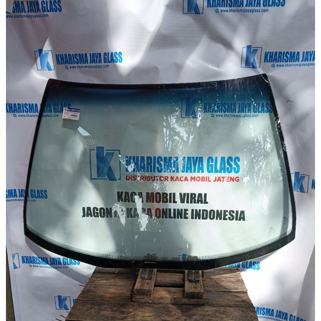KACA DEPAN HONDA ACCORD MAESTRO 1989-1993