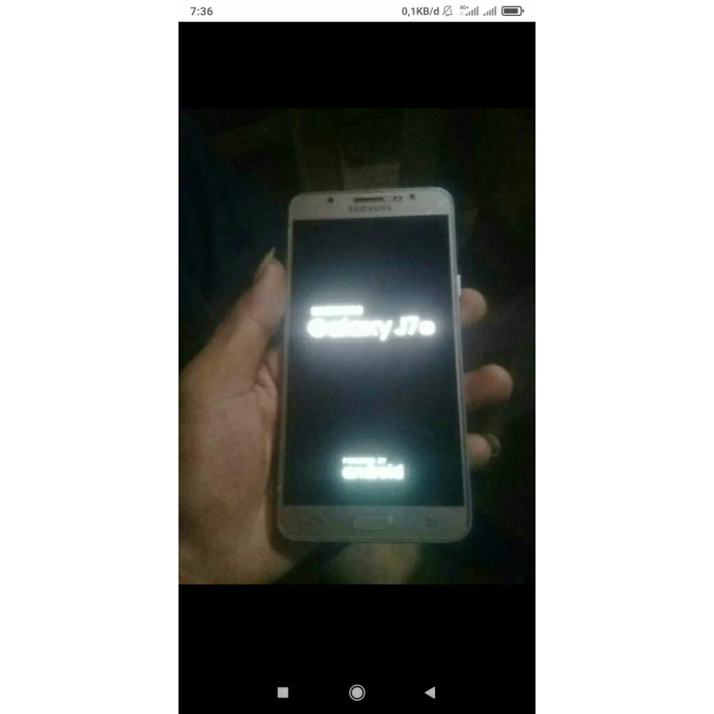 SAMSUNG J7 2016 MINUS