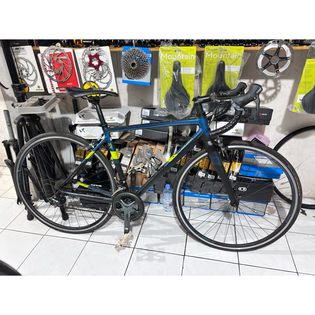 Polygon Strattos S4 RB