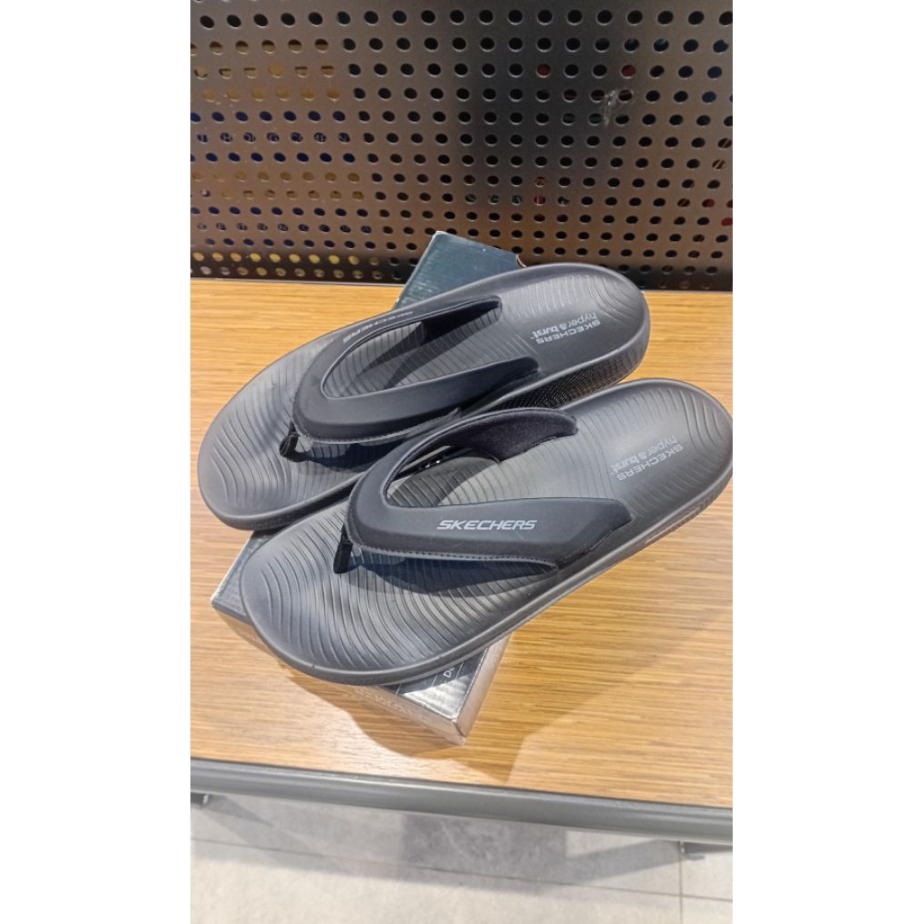 Sandal Skechers Gowalk x Goodyear Men's Original