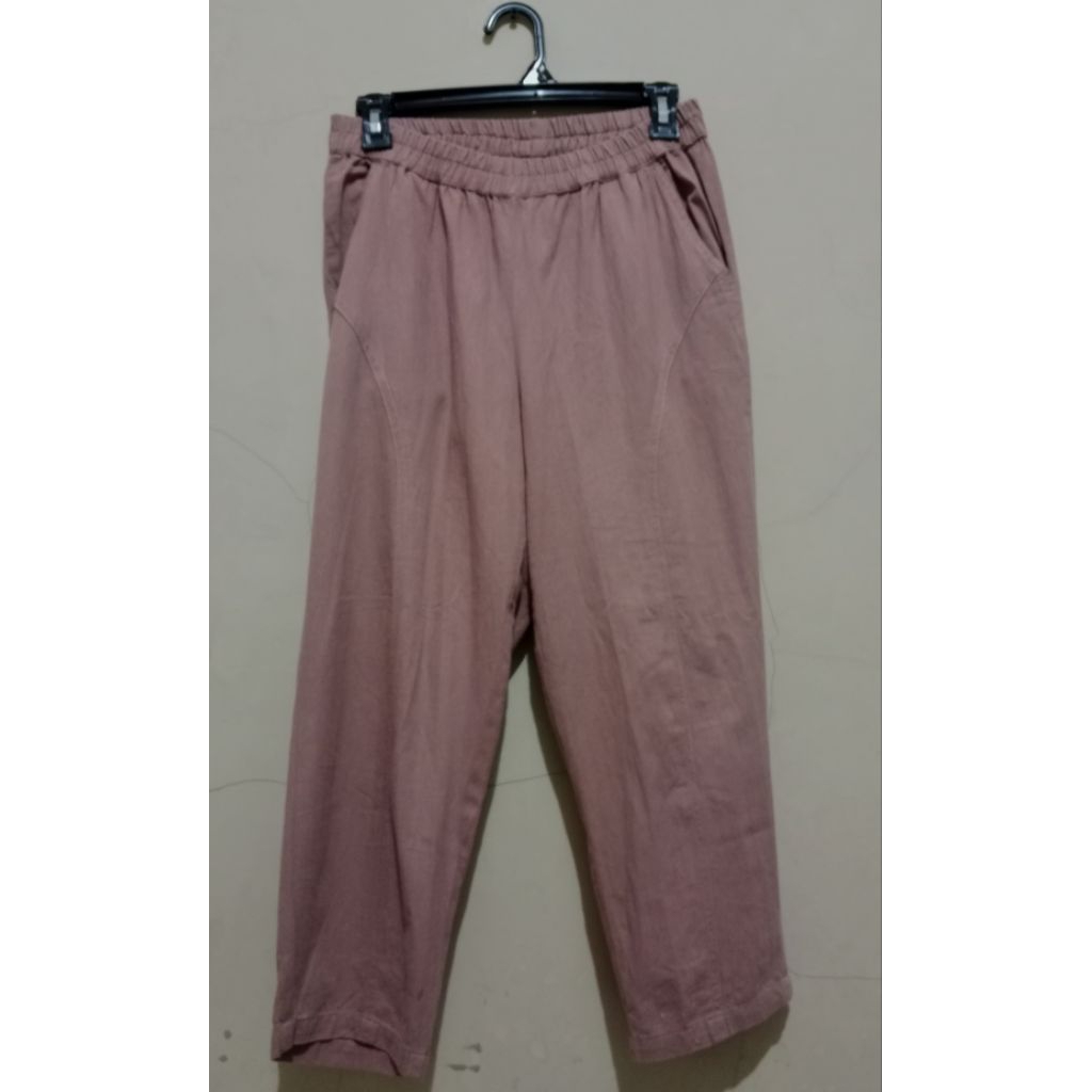 Celana linen dusty pink