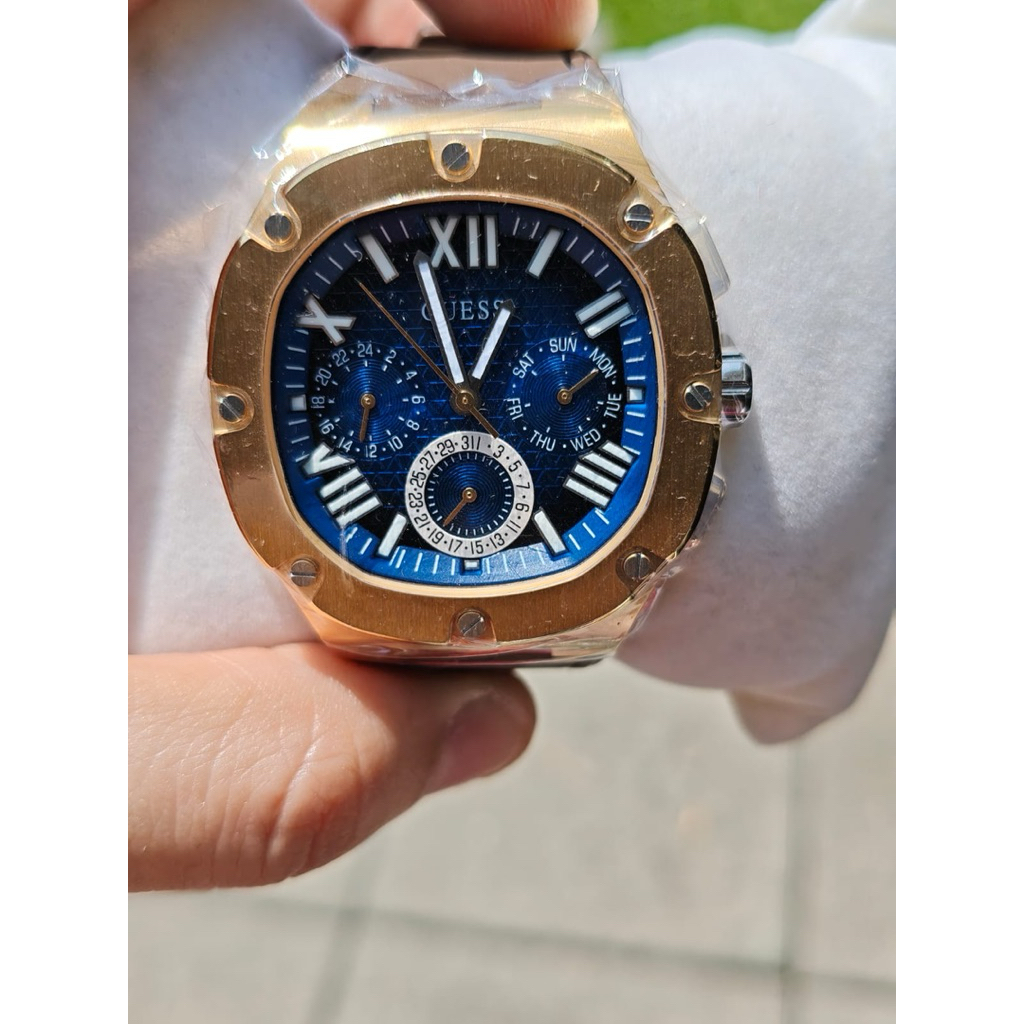 Jam tangan pria Guess brown GW0571G5