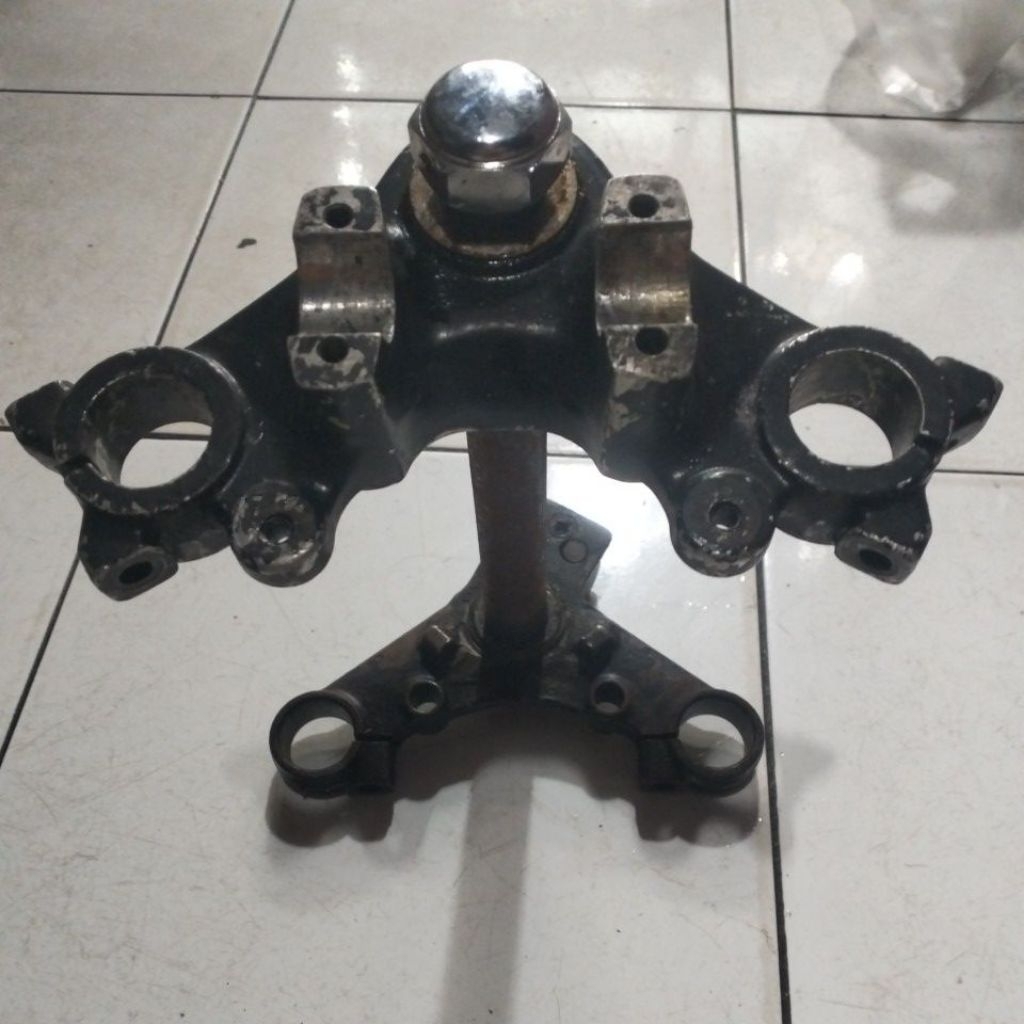 segitiga atas bawah Honda gl 100