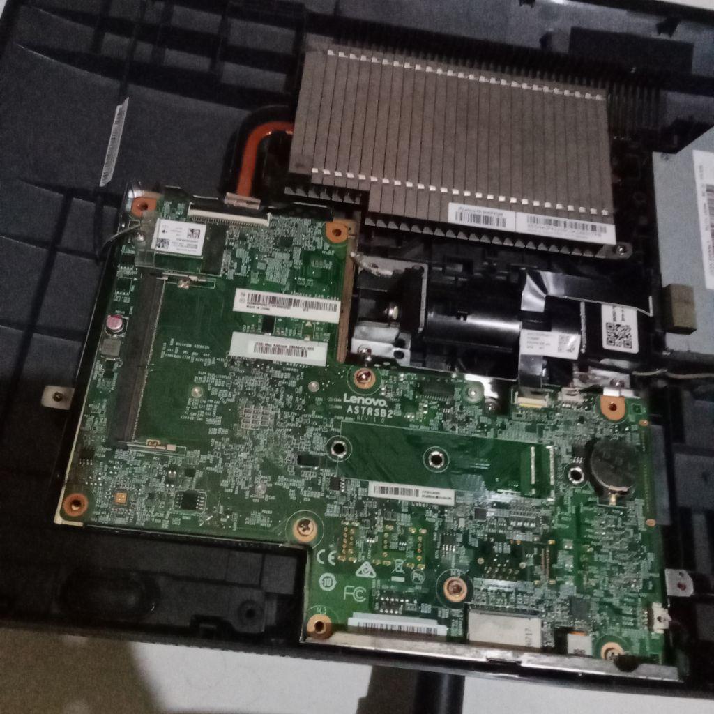motherboard Pc all in one AMD A6 merk Lenovo Baca Diskripsi