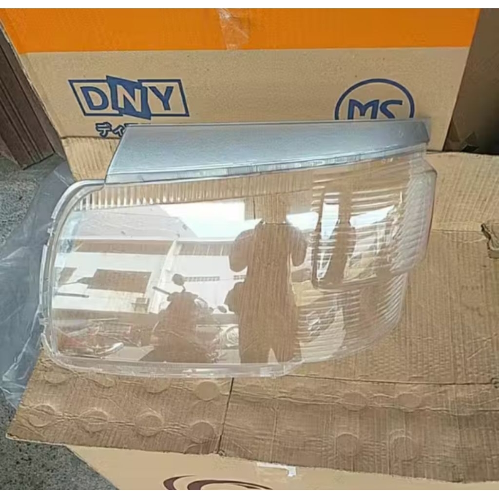 Mika Lampu Depan Mika Headlamp HINO DUTRO RINO SAURUS