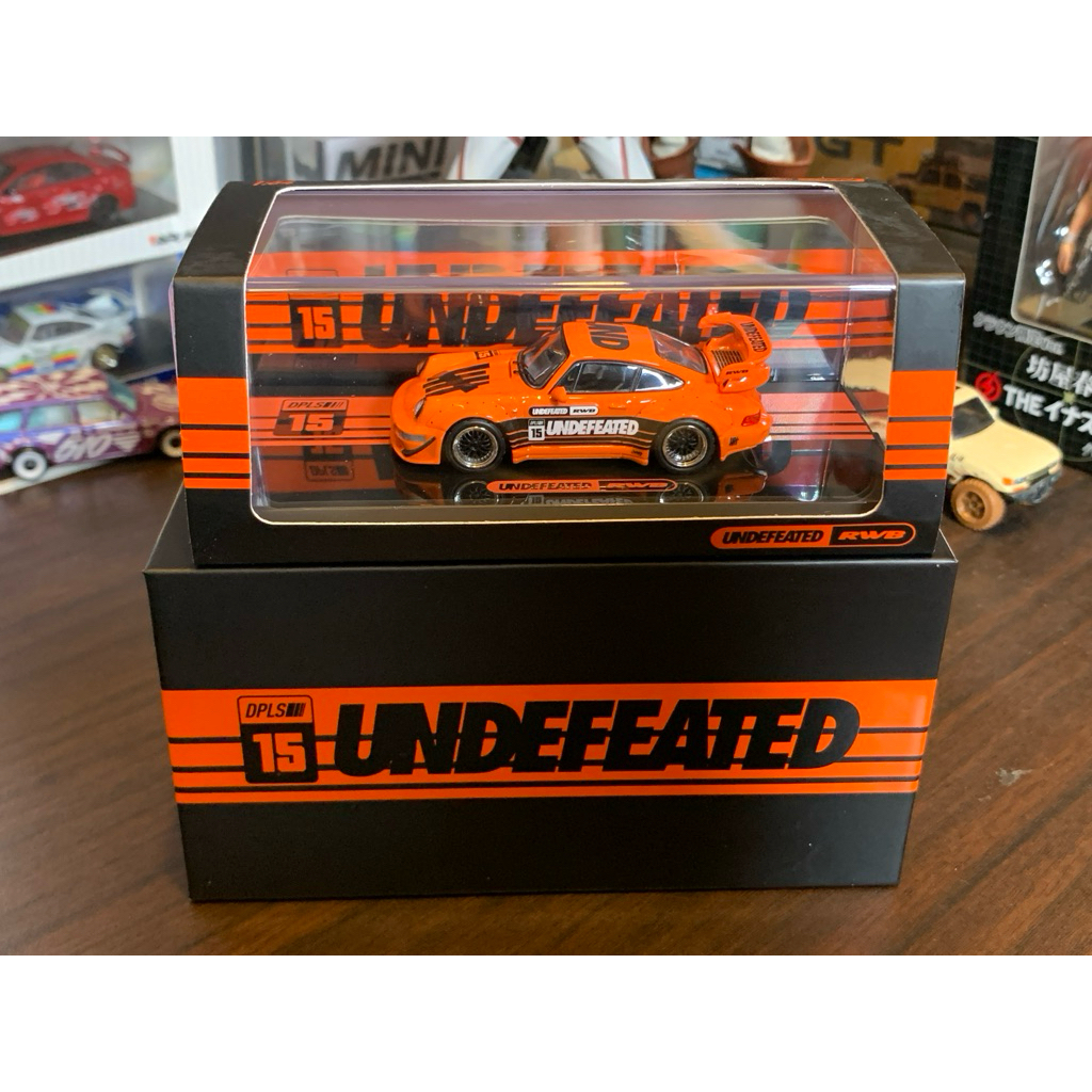 Inno 64 RWB 993 Porsche Undefeated / Orange