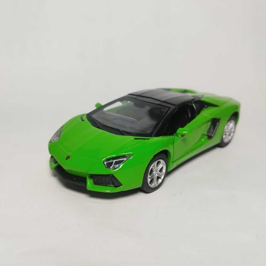 Diecast mobil Lamborghini Apolo Lamborghini Aventador LP700-4 Roadster mainan