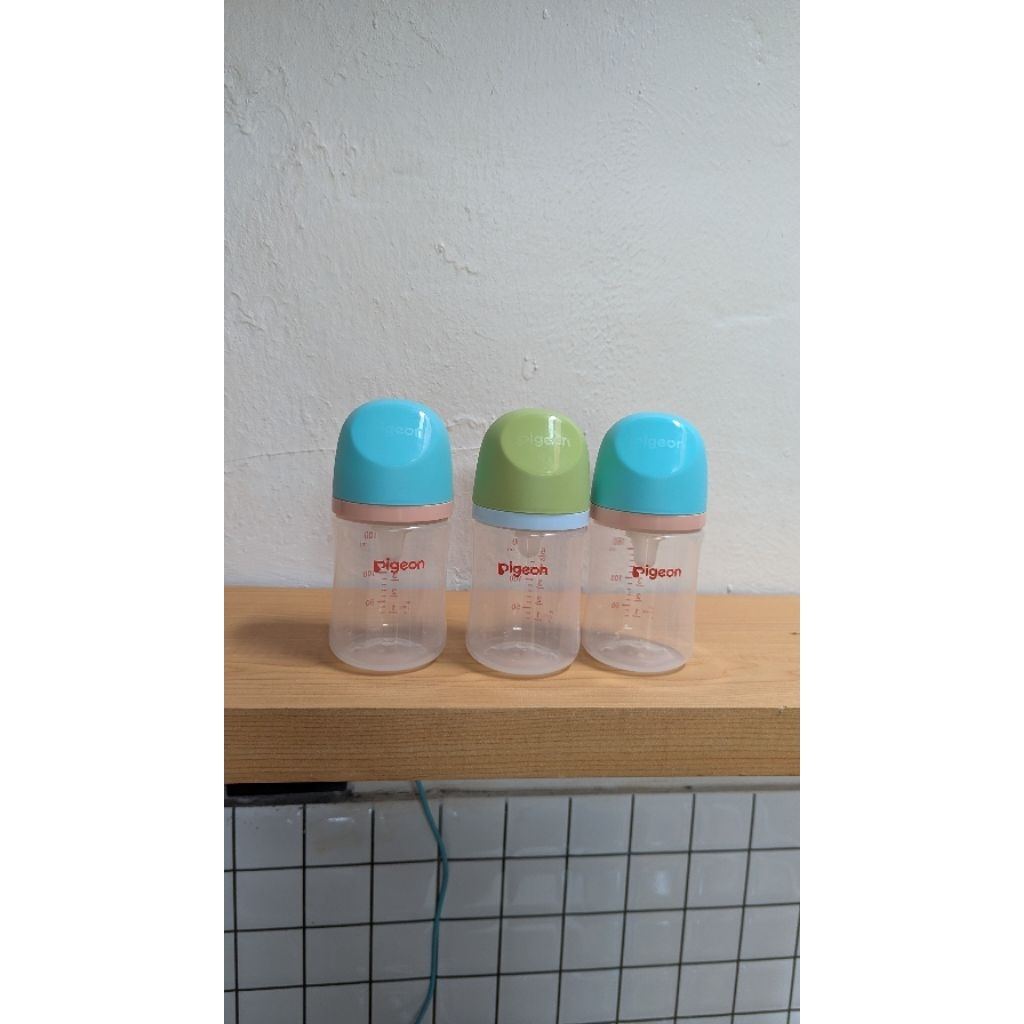 Preloved dot botol susu pigeon