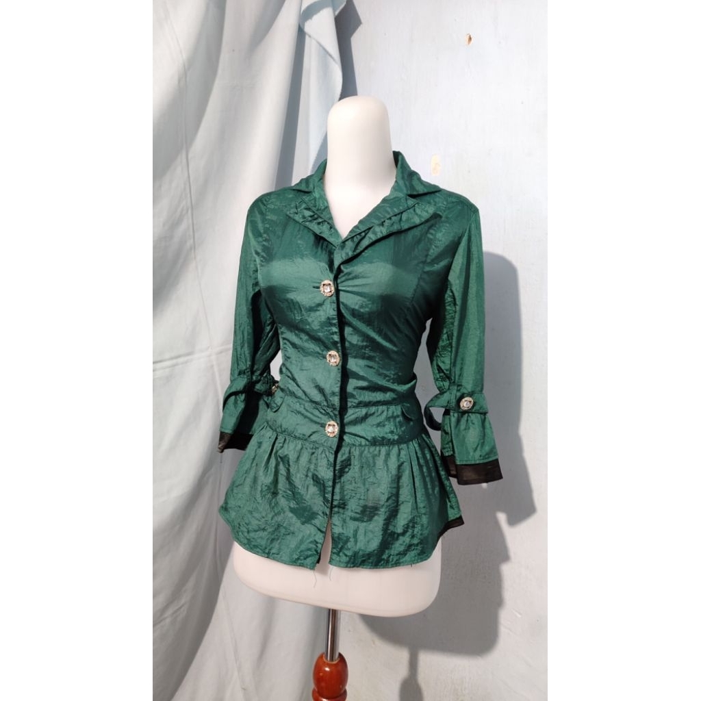 atasan jiraikei / lolita hijau