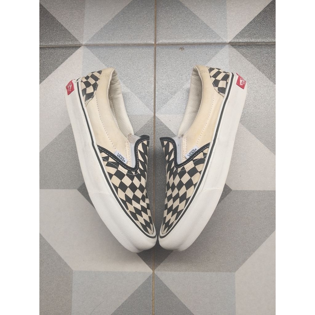 Vans Slip On Chekerboard "Twist Warp"