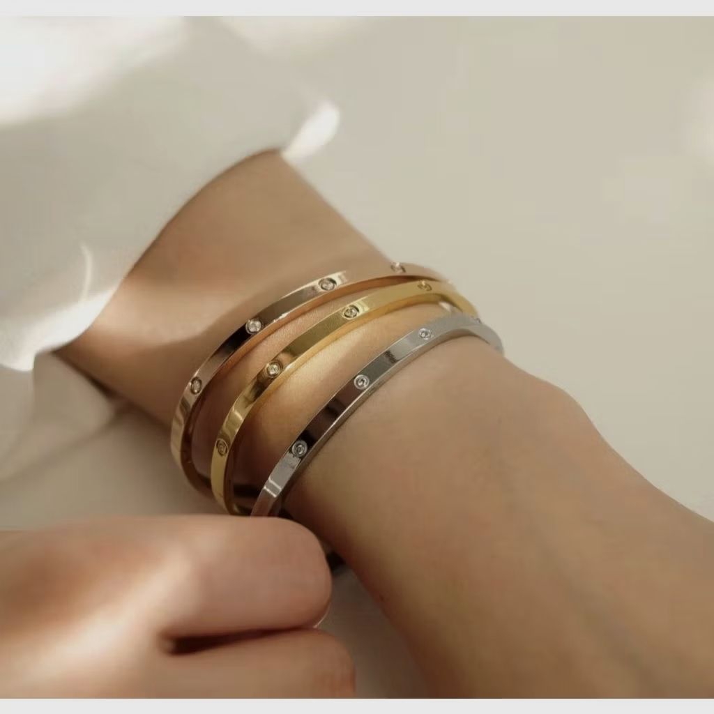 Gelang Bangle cartieraa Platinum bukan titanium