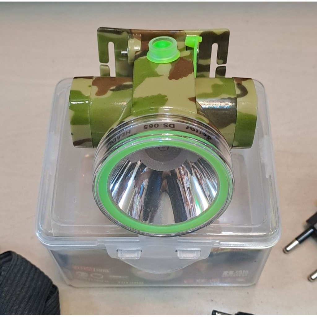 SENTER KEPALA DORRAS DA 065 50W CAHAYA PUTIH SUPER TERANG / SENTER KEPALA DORRAS 50W CAHAYA PUTIH SU