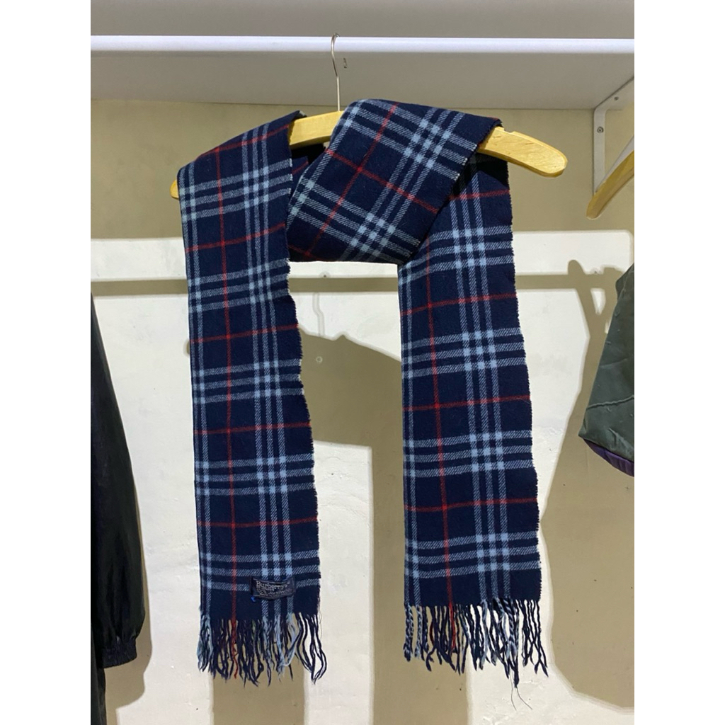 Vintage Burberry  scraft