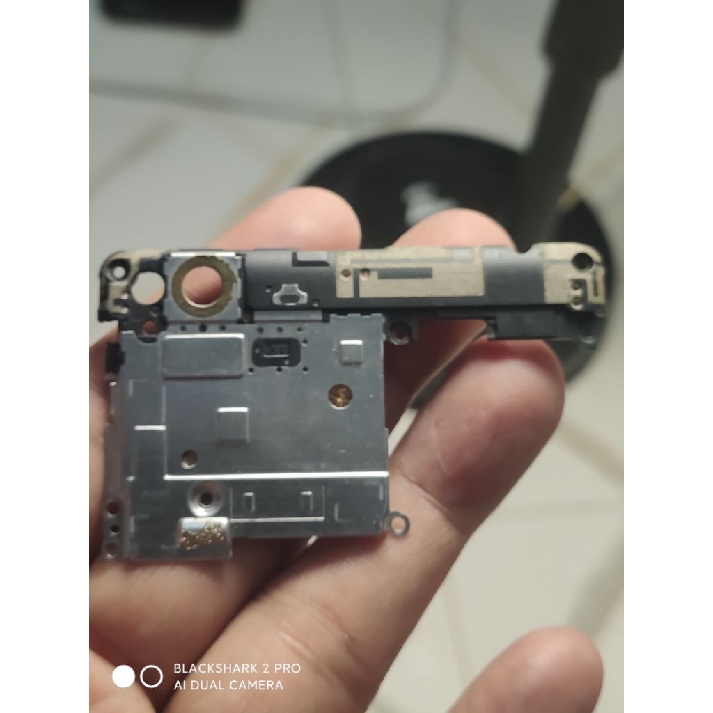 TUTUP MESIN REDMI 3 BEKAS COPOTAN