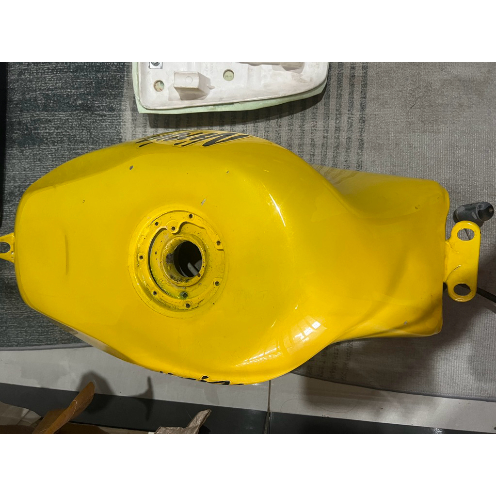 Tangki Ninja RR copotan warna kuning