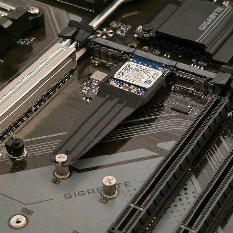 Adapter Bracket M.2 NVMe/SATA 2230 to 2280