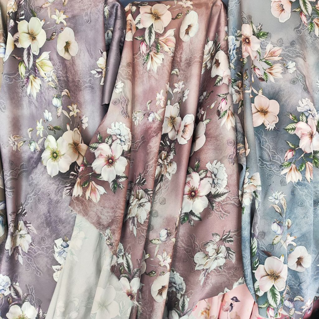 Kain Armani Motif Bunga / Armani Silk / Lebar 150cm