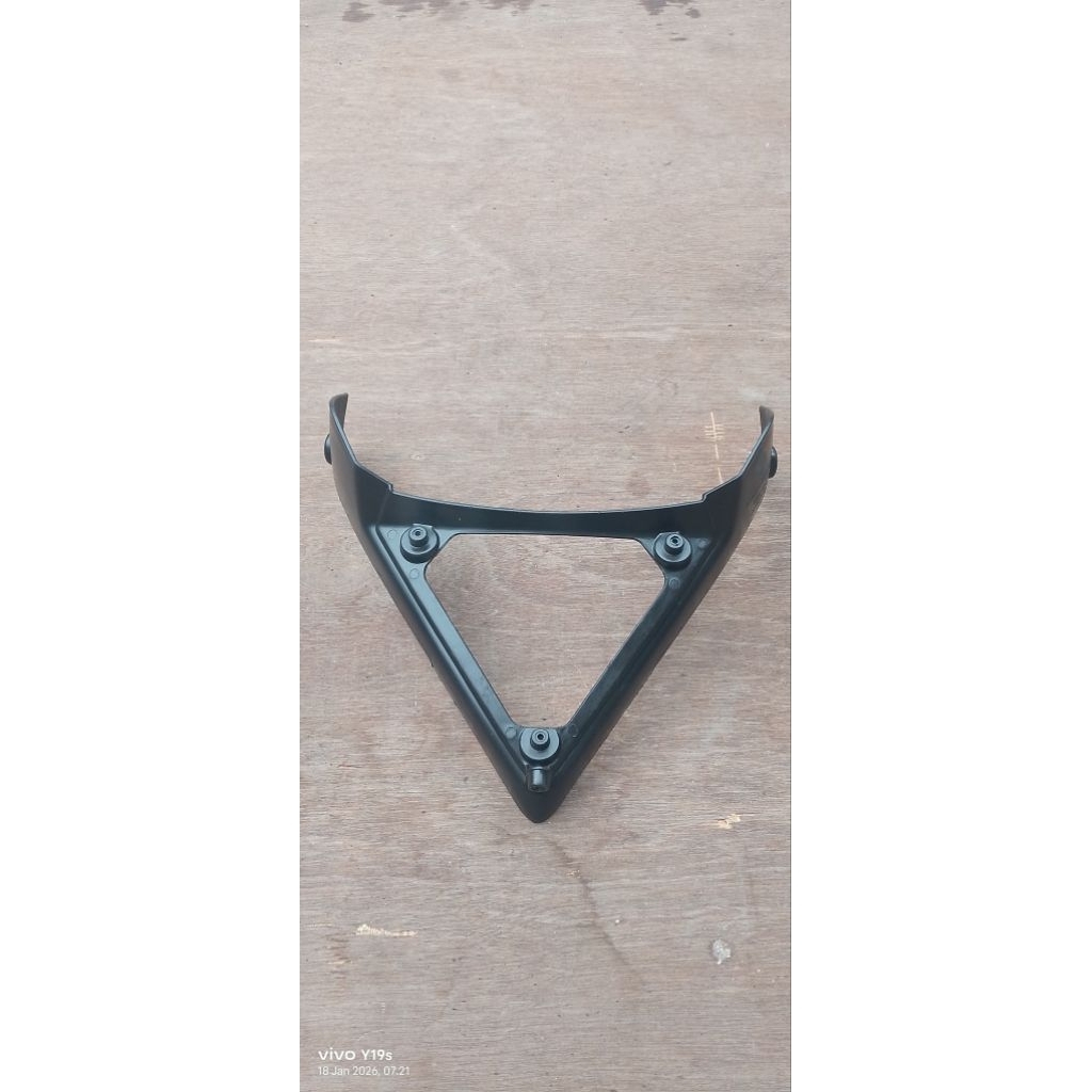 Fairing Segitiga Bodi Body Bawah Depan MEGELLI 250 Segitiga Undercowl Ori Copotan Motor