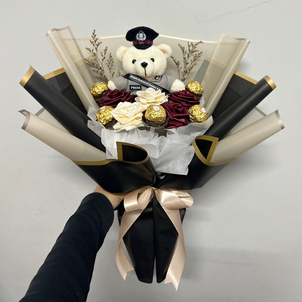 Buket bunga / buket bunga wisuda / boneka profesi / boneka polisi / boneka pelaut