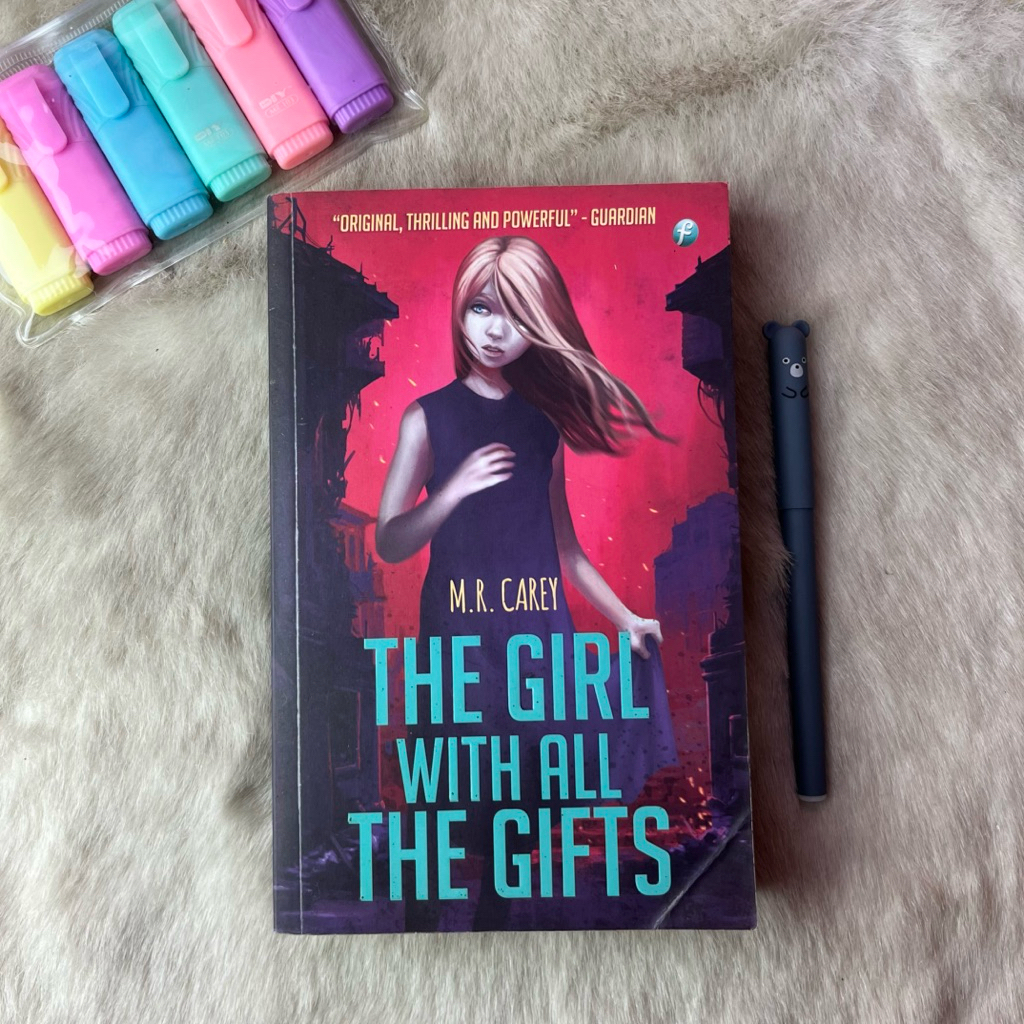 Novel The Girl With All The Gifts by M.R.Carey